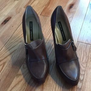 Chinese Laundry brown heels size 10.